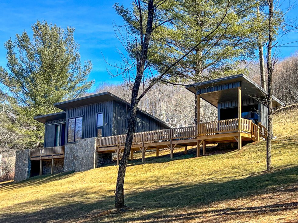 Enchanted Escape New for 2024! Carolina Mountain Vacation Rentals